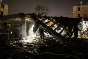 이란, 이스라엘 ‘핵시설 도시’ 미사일 강타…중동발 ‘핵 재앙’ 시한폭탄 째깍째깍