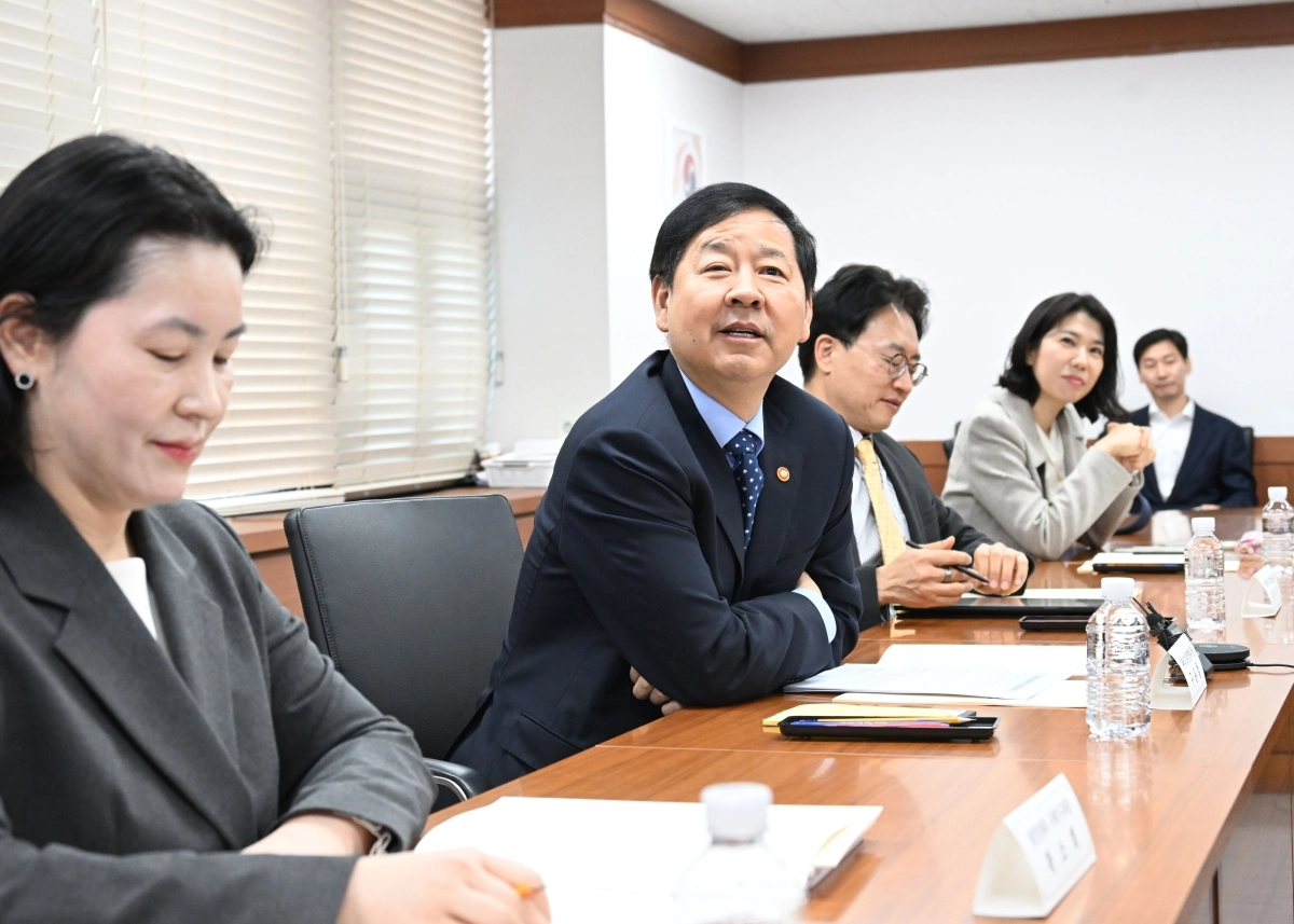 구윤철 부총리 겸 재정경제부 장관이 지난 20일 제1차 국제금융기구 전략점검회의에서 발언을 하고 있다. 재정경제부 제공