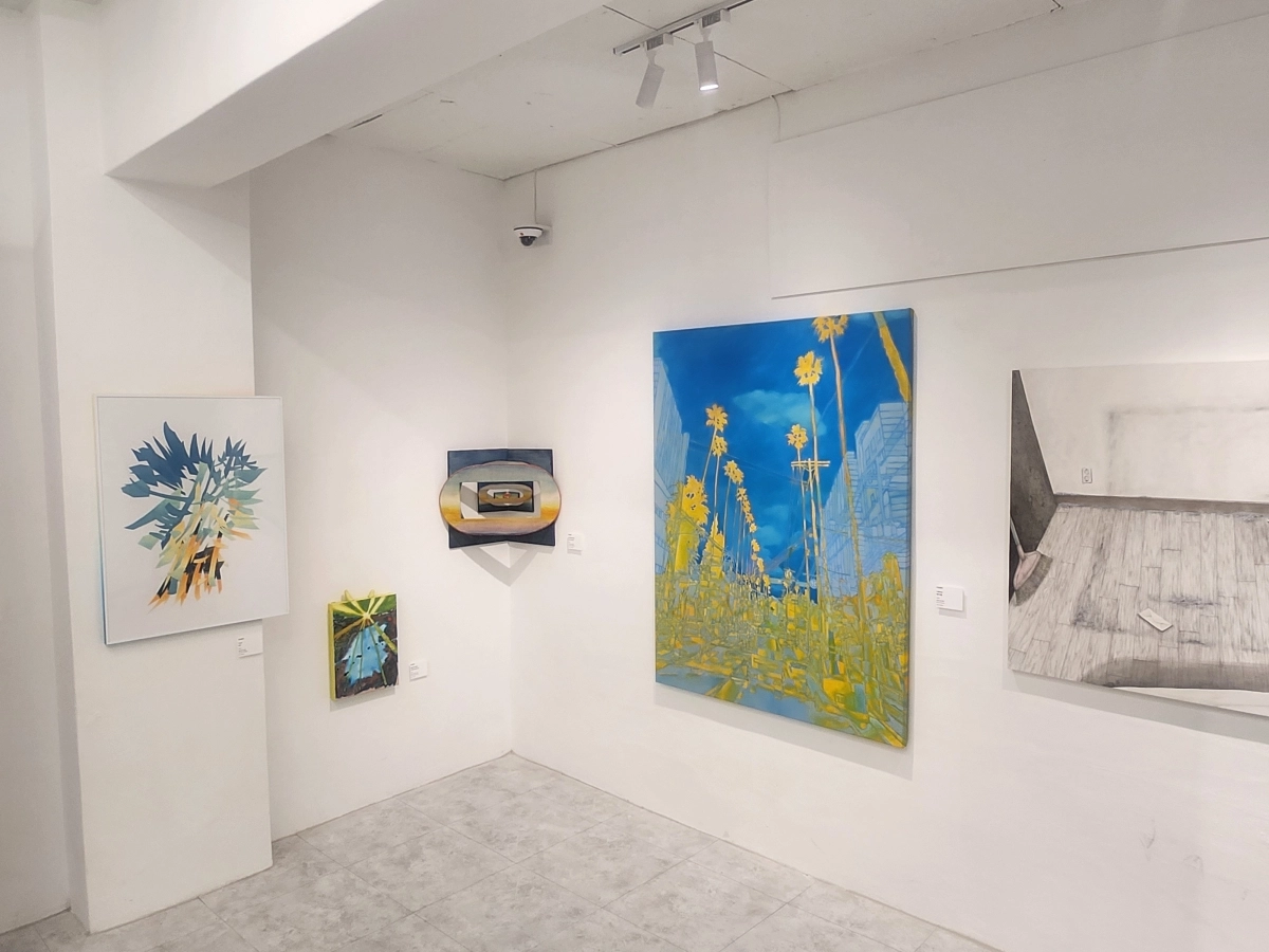 풍납동 송파청년아티스트센터에서 열리는 송파청년아티스트센터 3기 입주작가 전시회 ‘Co-Flow’에 작품들이 전시 돼 있다. 송파구 제공