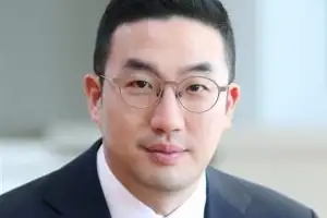 LG ‘사외이사 의장 체제’로 전환… 구광모, 8년 만에 의장직 넘긴다