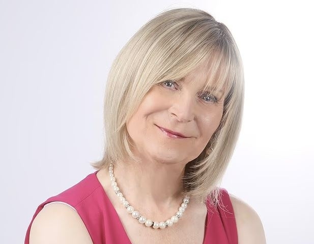 트랜스젠더 여성 스테프 리처즈(73). 데일리메일 캡처