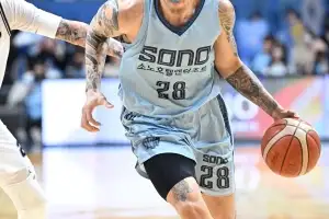 치열했던 신인왕 경쟁 켐바오로 기우나…중고 신인 논란도