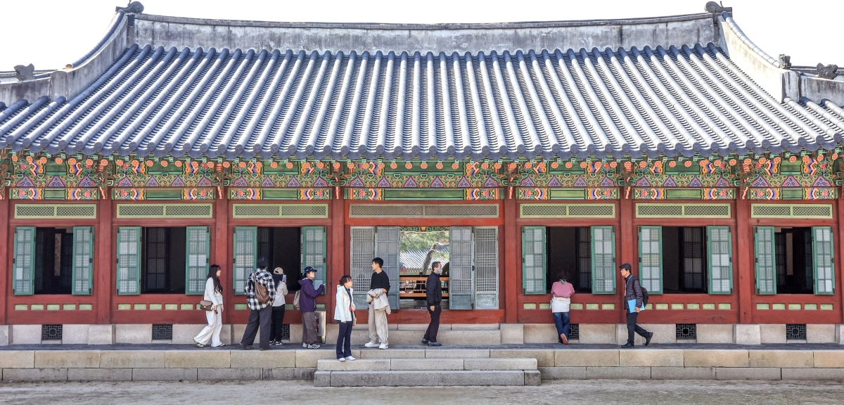 빛과 바람…  활짝 열린 창덕궁