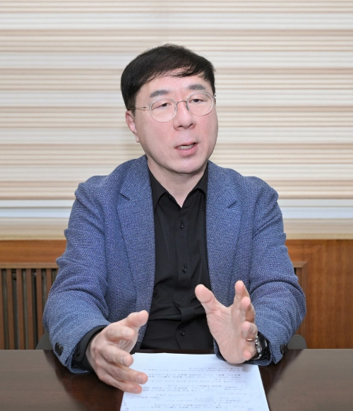 장재옥 대구시 맑은물하이웨이추진단장이 25일 서울신문과의 인터뷰에서 대구 취수원 이전 사업에 대해 설명하고 있다. 대구시 제공