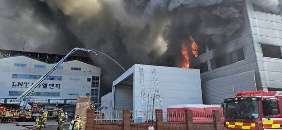 대전 대덕구 문평동 자동차 부품 제조업체 화재 현장. 서울신문DB