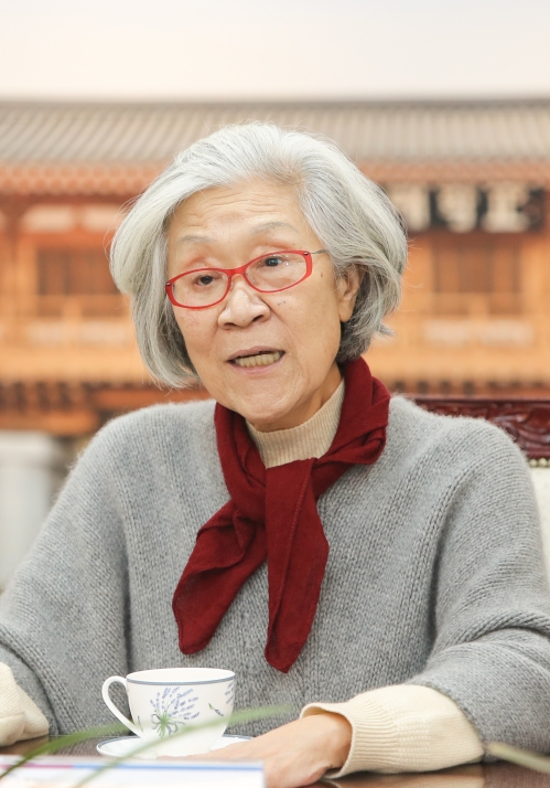 (재)김희경유럽정신문화장학재단 김정옥 이사장. 전북대 제공