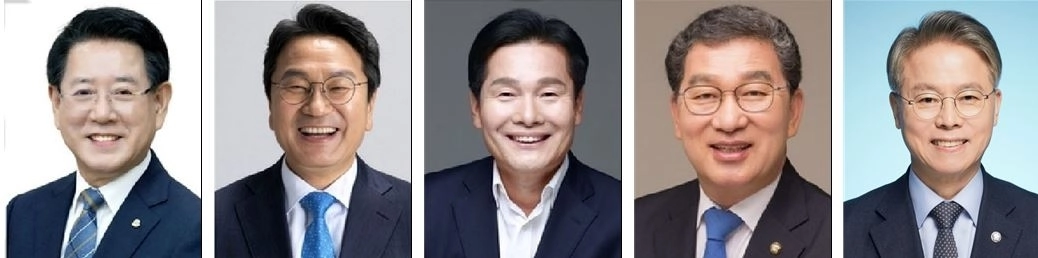 더불어민주당 전남광주특별시장 경선 후보. 왼쪽부터 김영록·강기정·주철현·신정훈·민형배 후보(기호순).