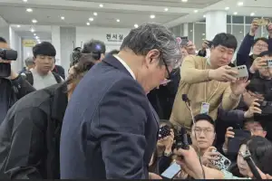 “유가족이고 XX이고” 막말 논란 손주환 대표 고개 숙여