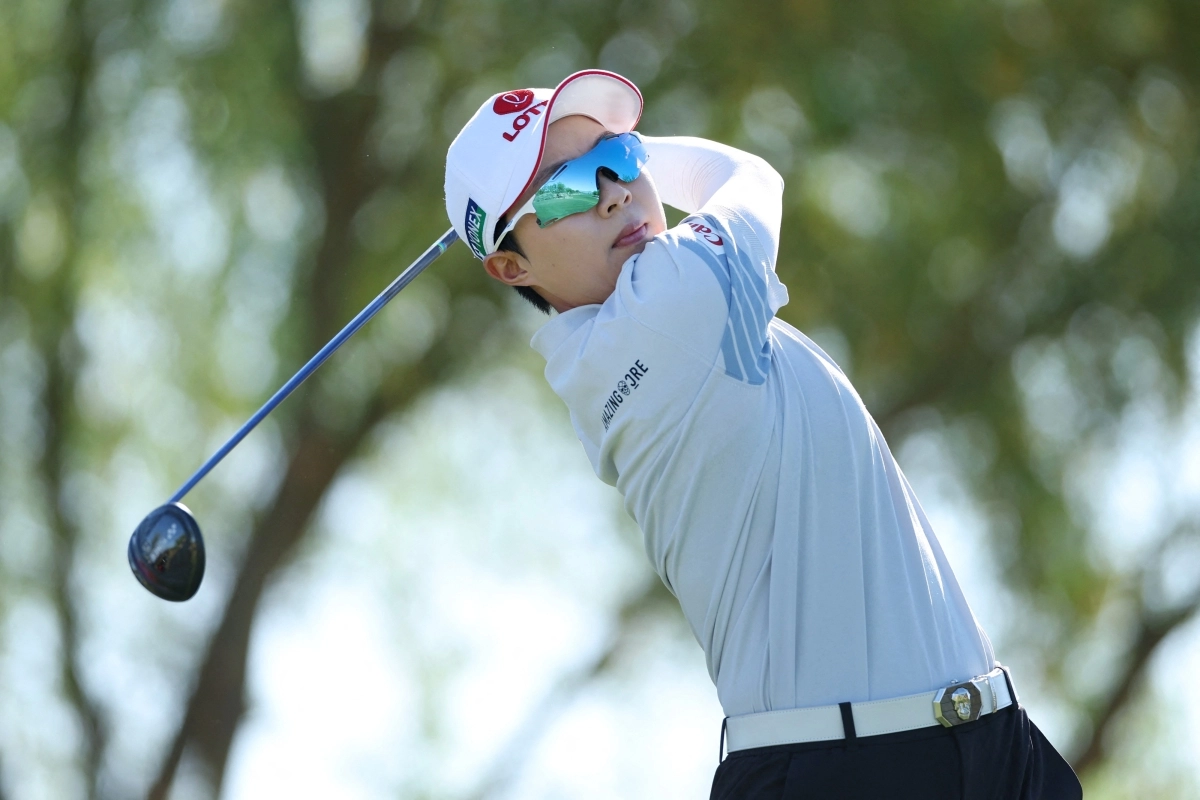 김효주가 27일(한국시간) 미국 애리조나주 피닉스의 휠윈드 골프클럽(파72)에서 열린 미국여자프로골프(LPGA) 투어 포드 챔피언십(총상금 225만 달러) 1라운드에서 샷을 날리고 있다. 2026.3.26 피닉스 AFP 연합뉴스