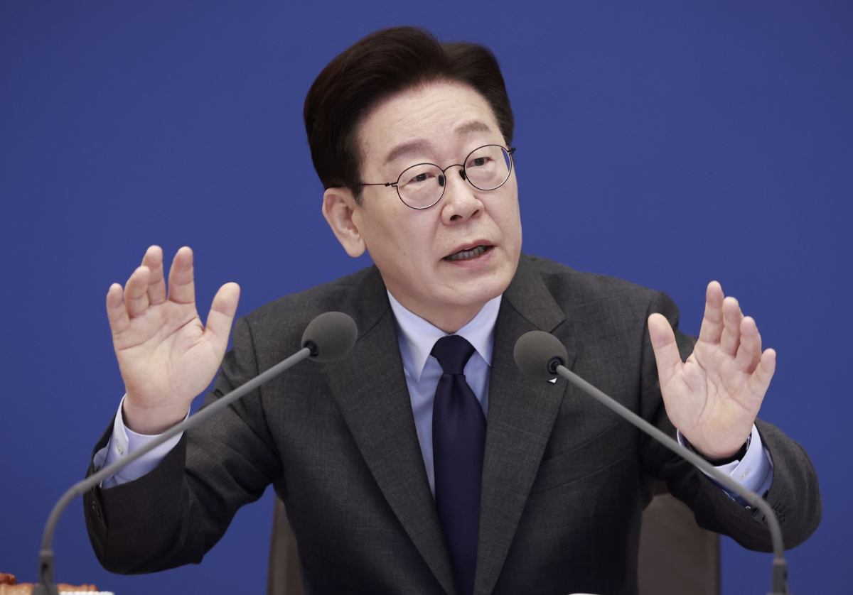 발언하는 이재명 대통령     (서울=연합뉴스) 한상균 기자 = 이재명 대통령이 24일 청와대에서 열린 국무회의에서 발언하고 있다. 2026.3.24      xyz@yna.co.kr