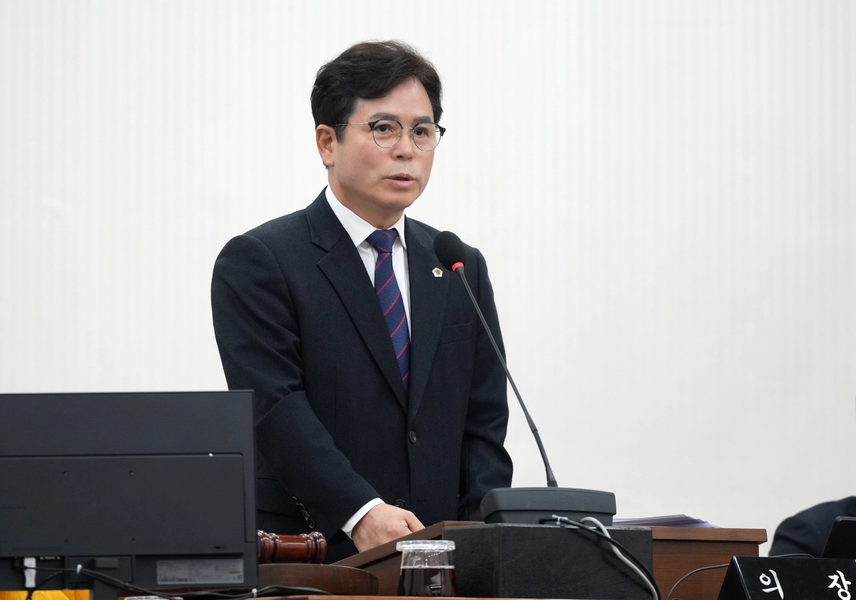 하남시의회 금광연 의장이 하남시의회 제346회 임시회 제2차 본회의에서 마무리 발언을 하고 있다. 금광연 의장실 제공