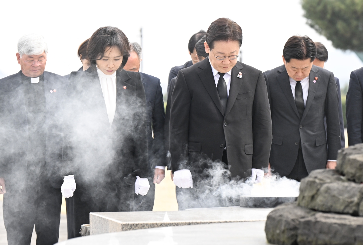 이재명 대통령, 제주 4·3 평화공원 참배