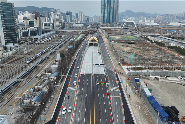 오는 31일 개통하는 충장지하차도 접속부. 해양수산부 제공