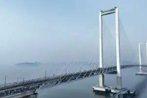 인천 내달린 5000개의 심장… ‘바다 위 하늘길’ 두 발로 열다