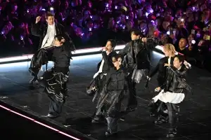 thumbnail - K팝 또 일냈다…BTS, 영국 이어 미국까지 양대 앨범 차트 ‘싹쓸이’