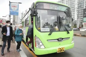 악명 높은 천안 시내버스, 친절 약속 700명 서약