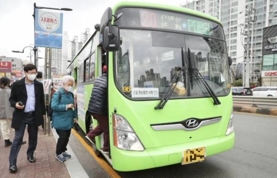 천안지역에서 운행되는 시내버스. 천안시 제공