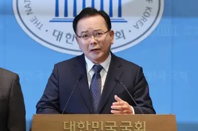 김부겸, 12년 만에 대구시장 출마…“대구가 앞장서 국힘 버려야”