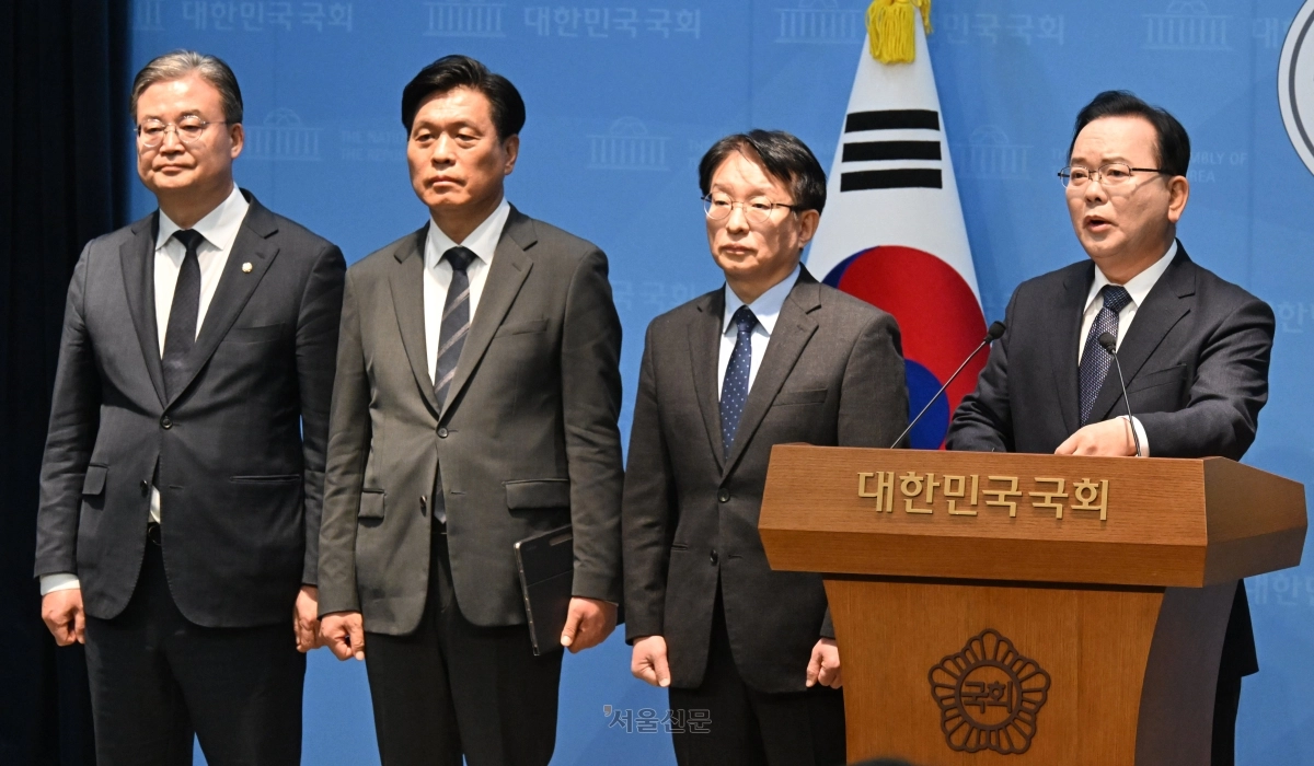 김부겸 전 국무총리가 30일 국회 소통관에서 대구시장 출마를 선언하고 있다. 2026.3.30 안주영 전문기자