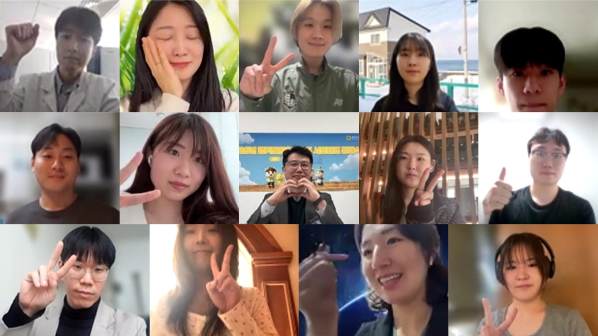 27일 경기도의회에서 열린 ‘2026년 SNS 서포터즈’ 온라인 발대식에서 참여 서포터즈들이 각자 개성있는 포즈를 취하고 있다.(사진=경기도의회)