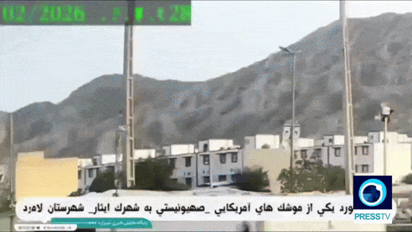 29일(현지시간) NYT는 이란 여자배구 선수 등 21명의 사망자가 발생한 지난달 28일 이란 남부 라메르드 공격에 미국이 신형 PrSM을 활용한 것으로 분석됐다고 보도했다. 매체는 현장 영상에서 공중폭발 양상과 텅스텐 파편 확산 흔적이 확인됐으며, 이는 PrSM의 특성과 부합한다고 전했다. 2026.3.11 프레스TV