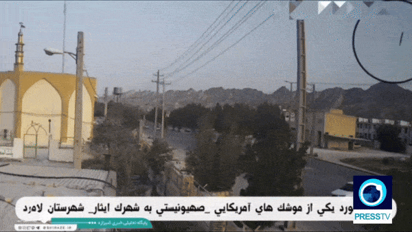 29일(현지시간) NYT는 이란 여자배구 선수 등 21명의 사망자가 발생한 지난달 28일 이란 남부 라메르드 공격에 미국이 신형 PrSM을 활용한 것으로 분석됐다고 보도했다. 매체는 현장 영상에서 공중폭발 양상과 텅스텐 파편 확산 흔적이 확인됐으며, 이는 PrSM의 특성과 부합한다고 전했다. 2026.3.11 프레스TV