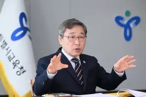 “전체 학교 10곳 중 8곳에 상담교사… 학생 자살률 30% 급감”