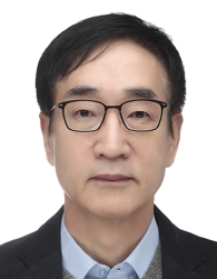 이준식 전 사회부총리 겸 교육부 장관