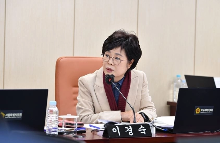 질의하는 이경숙 의원