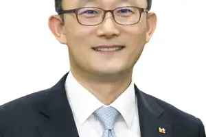 ‘30년 KT맨’ 박윤영 호 공식 출범…고강도 인적 쇄신·AI 정면돌파