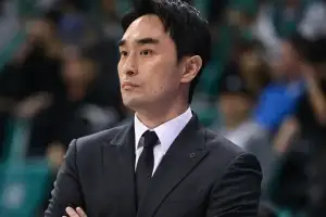 구나단 전 신한은행 감독, BNK 코치로 간다… 구단 첫 남성 지도자