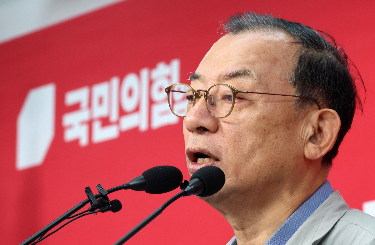 이정현 국민의힘 공천관리위원장이 31일 서울 영등포구 여의도 중앙당사에서 50만 이상 도시 경선 결과 발표를 하고 있다. 2026.3.31 연합뉴스