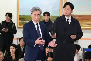 신현송 “환율 큰 우려 없어…달러 유동성 양호”