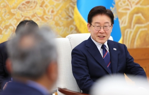 이재명 대통령이 31일 청와대에서 미국 하원의원단을 접견하고 있다. 2026.3.31 연합뉴스