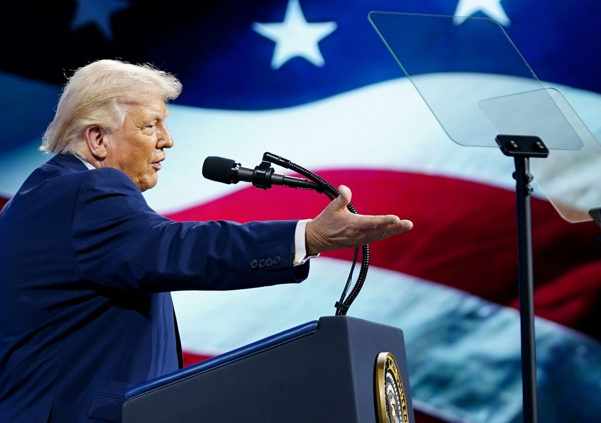 도널드 트럼프 미국 대통령이 27일(현지시간) 플로리다주 마이애미 비치에서 사우디 국부 펀드가 주최한 퓨처 인베스트먼트 이니셔티브(FII) 회의에서 연설하고 있다. 2026.3.27 마이애미 AFP 연합뉴스