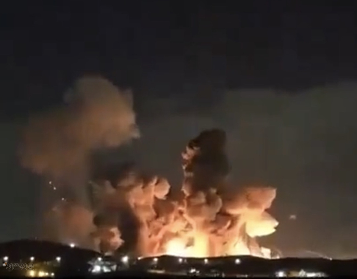 美, 이란 탄약고에 ‘벙커버스터’… 트럼프가 직접  공개