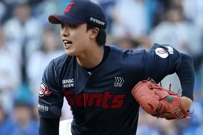 9회 불끄기  vs  3안타 맹폭  vs  공수서 펄펄… “신인왕은 나”