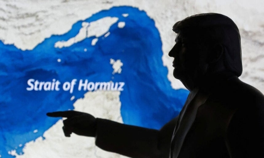 호르무즈 해협과 트럼프 대통령 일러스트레이션. 로이터 연합뉴스