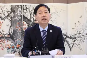 구윤철 부총리 “과도한 원화 약세, 우리 경제에 도움되지 않아”