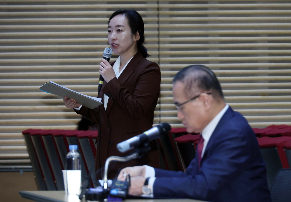 브리핑 진행하는 전은수 부대변인