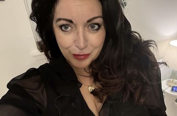 2012년 주치의로부터 처방받은 진통제에 중독돼 2년간 고통을 겪은 질리언 오언스(50). 데일리메일 캡처