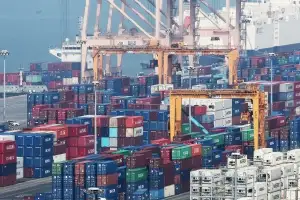 전쟁 뚫고 월 수출 사상 첫 800억 달러 돌파… 반도체 151% 폭증