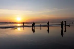 “흉기에 찔리고, 호텔직원이 성범죄”…한국인 사랑하는 ‘이 여행지’ 어쩌다