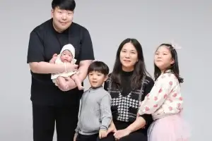 “셋째딸 이제 100일인데”…삼남매 아빠, 7명 살리고 세상 떠났다