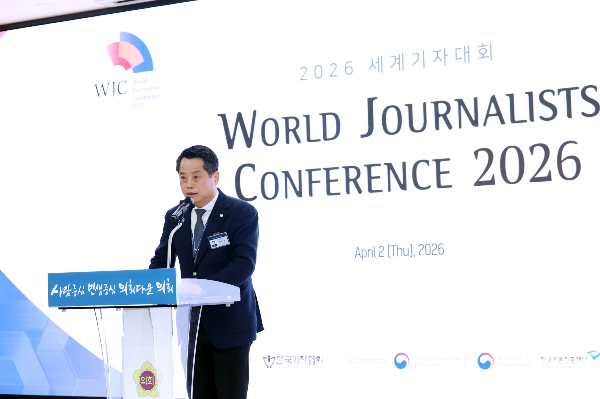 박호순 경기도의회 의정국장이 세계기자대회 외신기자단 간담회에서 환영 인사를 전하고 있다.(사진=경기도의회)