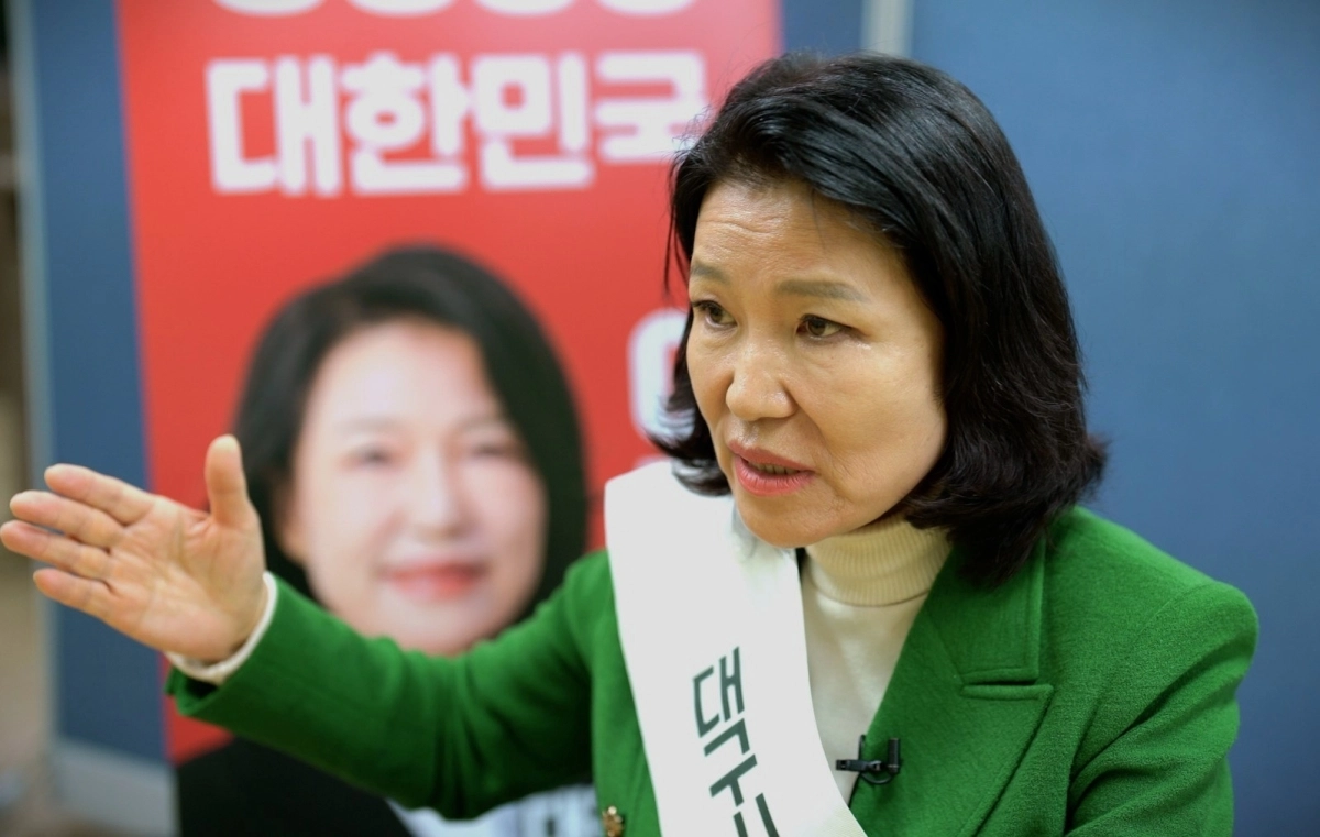 이진숙 전 방송통신위원장이 1일 대구 중구 반월당 선거사무소에서 서울신문과 인터뷰를 하고 있다.