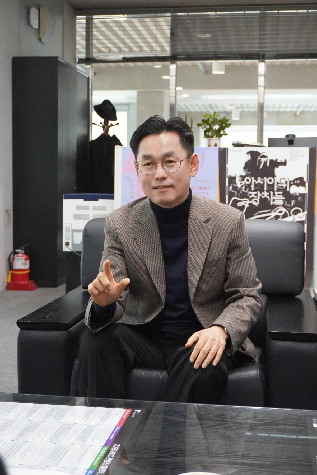 김상욱 국립아시아문화전당(ACC)장이 5일 서울신문과의 인터뷰에서 세계 속 문화 교류 거점기관으로 자리매김하기 위한 미래 10년 계획을 설명하고 있다. ACC 제공