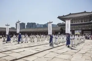 “봄이다, 궁궐가자”…경복궁서 화원과 놀고 창덕궁서 효명세자와 황후 탄신연 준비해볼까