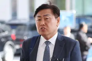 김관영, ‘민주당 제명 정지’ 가처분…“정치적 숙청” vs “정당한 징계”