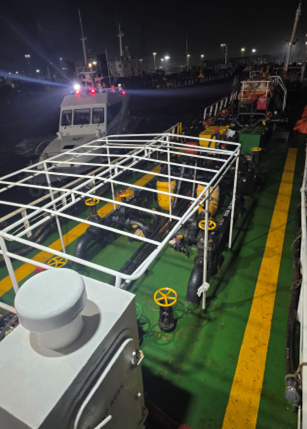 해상 면세유 불법 유통 단속 현장. 관세청 제공